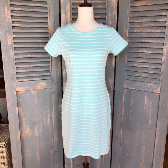 Sail to Sable Dresses & Skirts - Sail to Sable Short Sleeve Textured Stripe Dress Cabbage Sz S